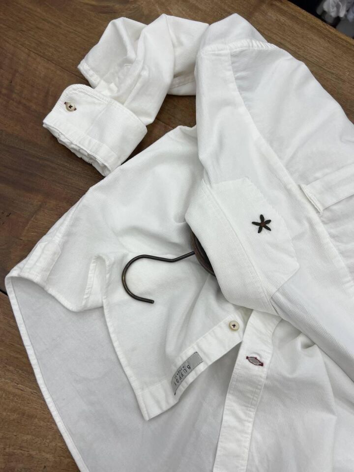 ERKEK BEYAZ MODERN FİT UZUN KOLLU KADİFE GÖMLEK