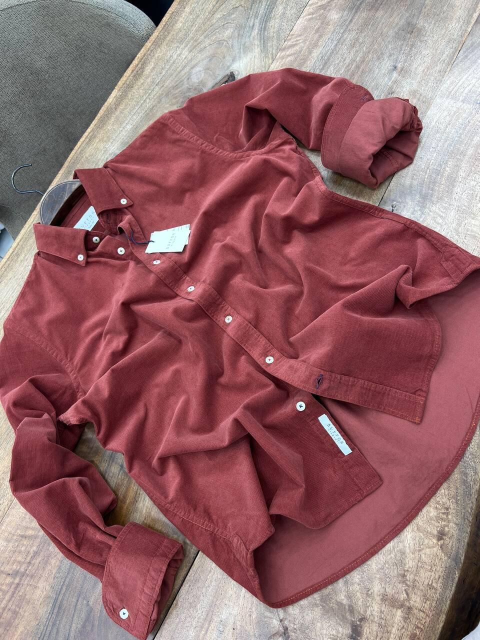 ERKEK KİREMİT MODERN FİT UZUN KOLLU KADİFE GÖMLEK