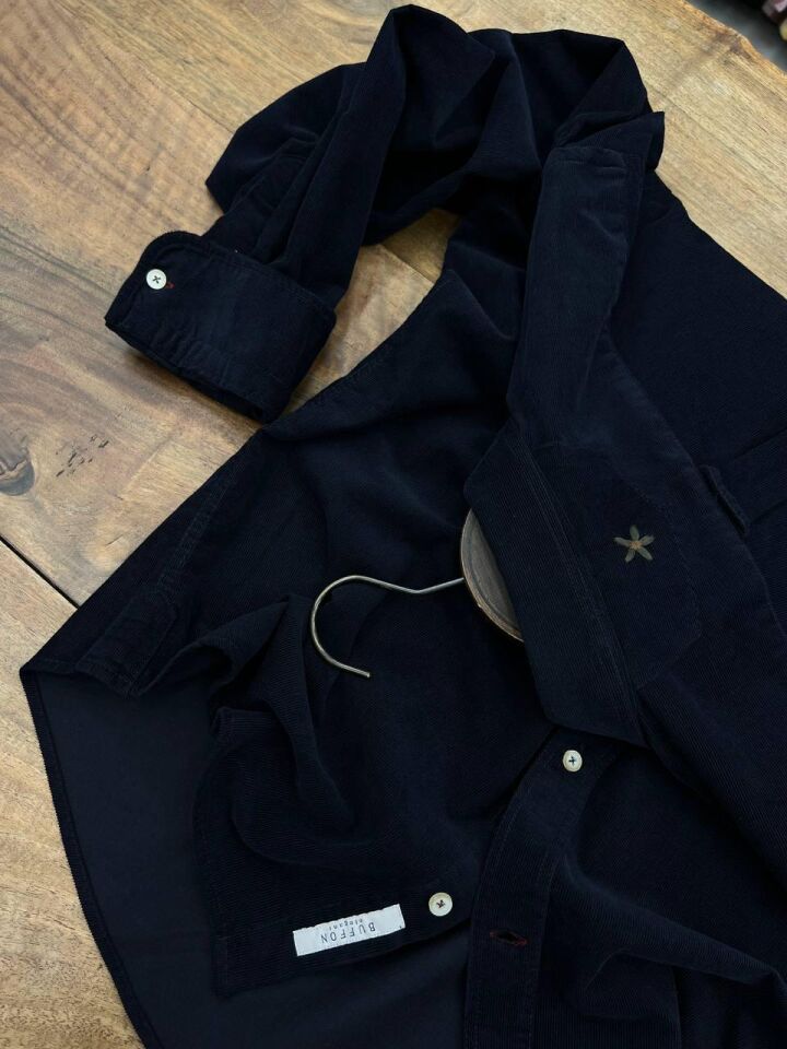 ERKEK LACİVERT MODERN FİT UZUN KOLLU KADİFE GÖMLEK