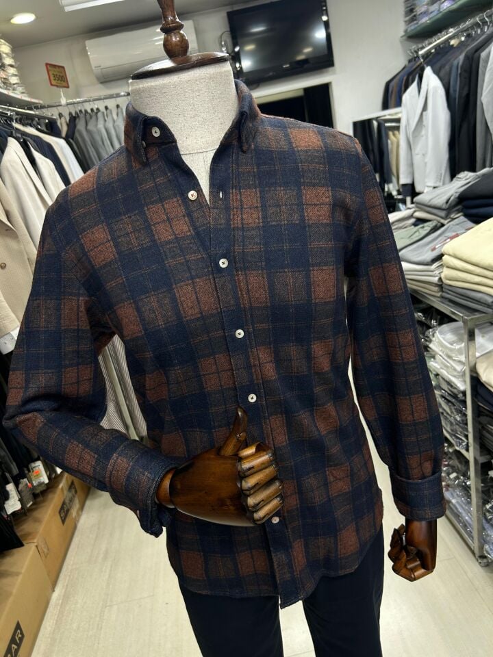 ERKEK KAHVERENGİ EKOSELİ SLİM FİT KIŞLIK ÖRME GÖMLEK