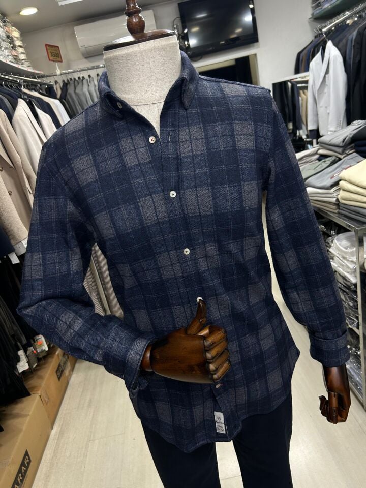 ERKEK LACİVERT EKOSELİ SLİM FİT KIŞLIK ÖRME GÖMLEK