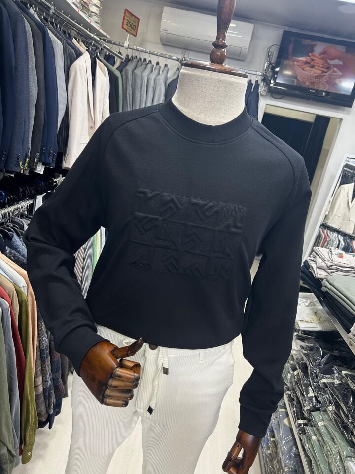 ERKEK SİYAH NAKIŞLI SİLİKON BASKI BİSİKLET YAKA KALIN SWEATSHIRT