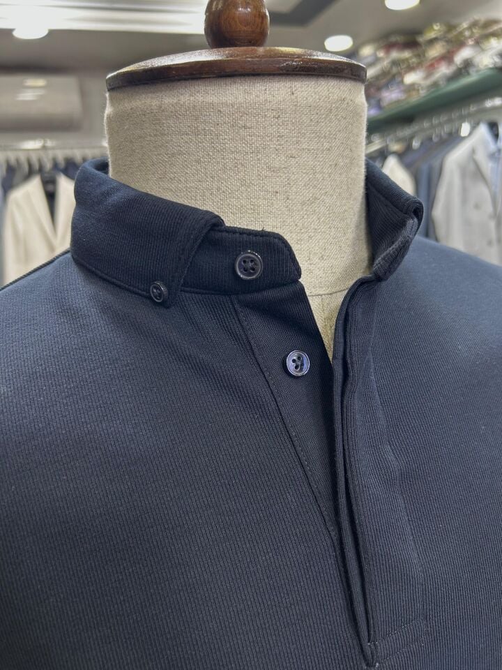 ERKEK LACİVERT GİZLİ DÜĞMELİ POLO YAKA KALIN SWEATSHİRT