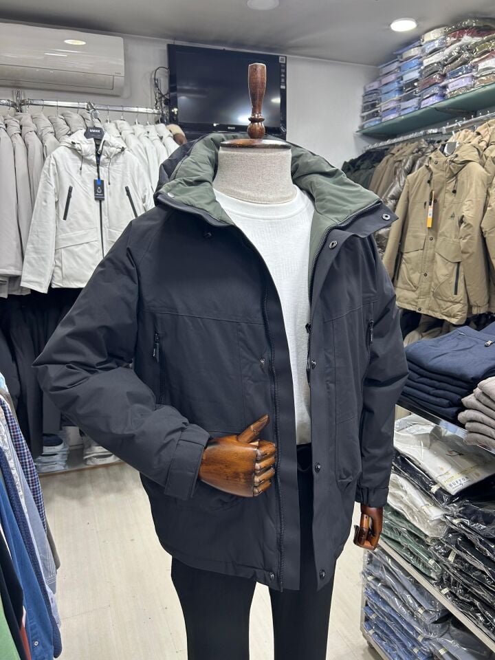 ERKEK SİYAH KAPÜŞONLU SU GEÇİRMEZ PREMİUM MONT