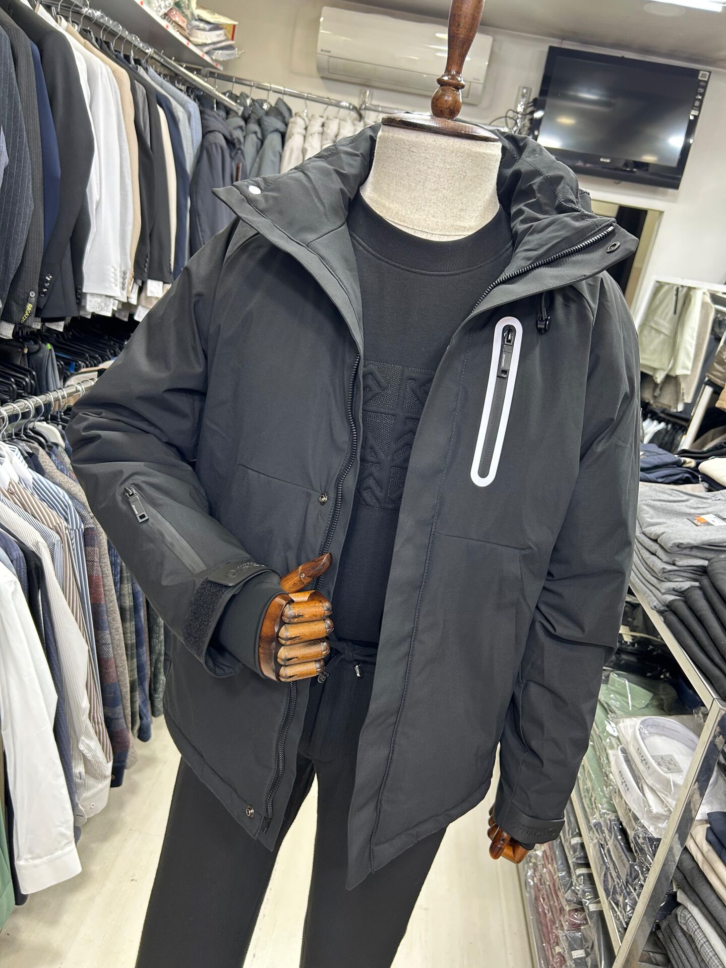 Erkek Su Geçirmez Rüzgar Geçirmez Termal Mont | Göğüs Cepli Termometre Panelli Kışlık Mont